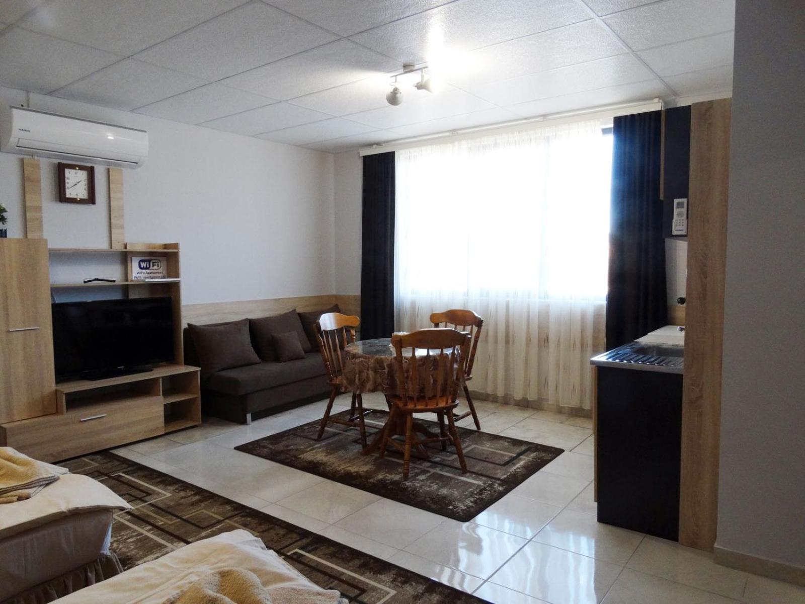 Apartments Emiza サモコフ エクステリア 写真